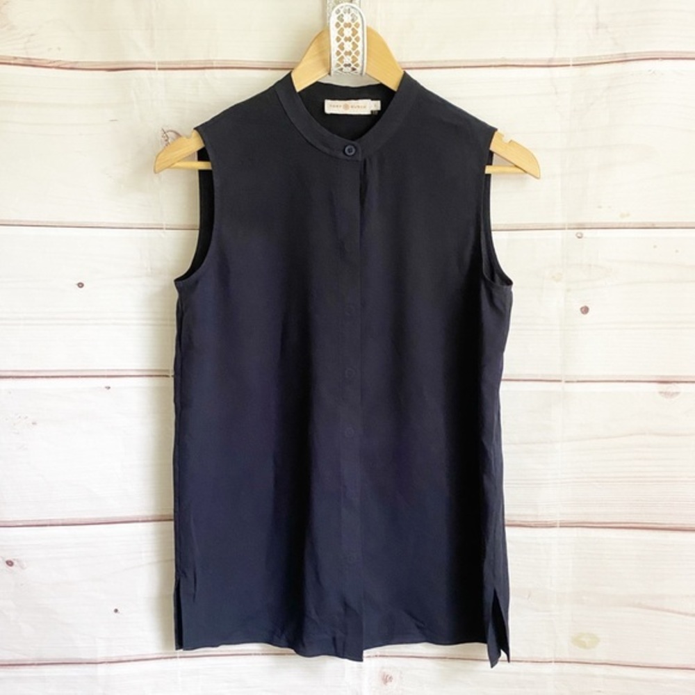 Tory Burch Sleeveless Buttondown Top